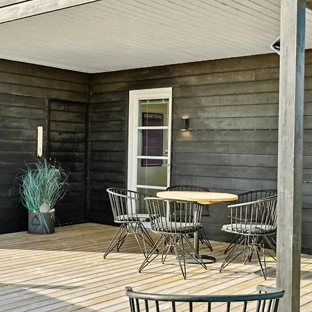 Minimalist Coziness By The Wild North Sea בית נופש *