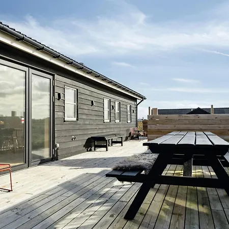 בית נופש Minimalist Coziness By The Wild North Sea *