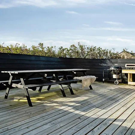 Minimalist Coziness By The Wild North Sea בית נופש *