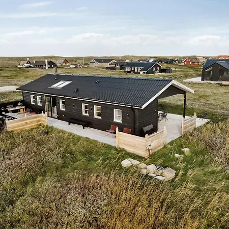 Minimalist Coziness By The Wild North Sea Harboør